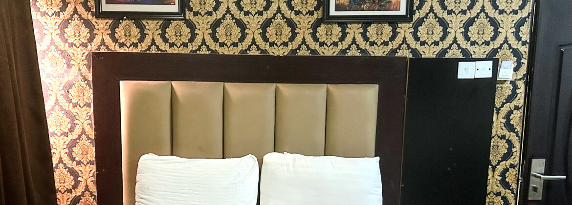 hamptons double bed